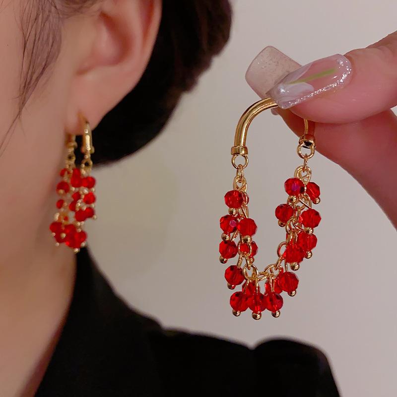 Stylish New Red Crystal Beaded Pendant Fringe Earrings Delicate Light Luxury Unique Design Personalized Girls Jewelry
Stylish New Red Crystal Beaded Pendant Fringe Earrings Delicate Light Luxury Unique Design Personalized Girls Jewelry
