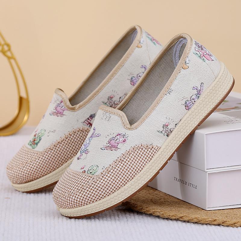 Новые пекинские тканевые туфли женские летние дышащие с мелким вырезом туфли-рыбаки мягкая подошва нескользящие туфли на одной педали 41
Новые пекинские тканевые туфли женские летние дышащие с мелким вырезом туфли-рыбаки мягкая подошва нескользящие туфли на одной педали 41