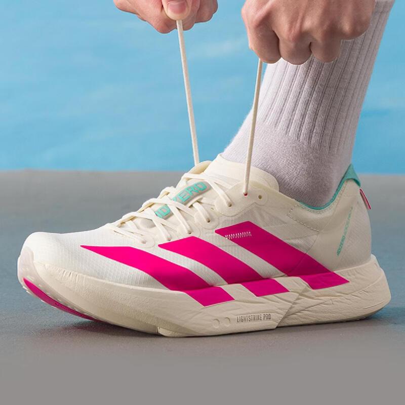 Adidas Men s KJ3873 Running Shoes EU 44
Adidas Men s KJ3873 Running Shoes EU 44