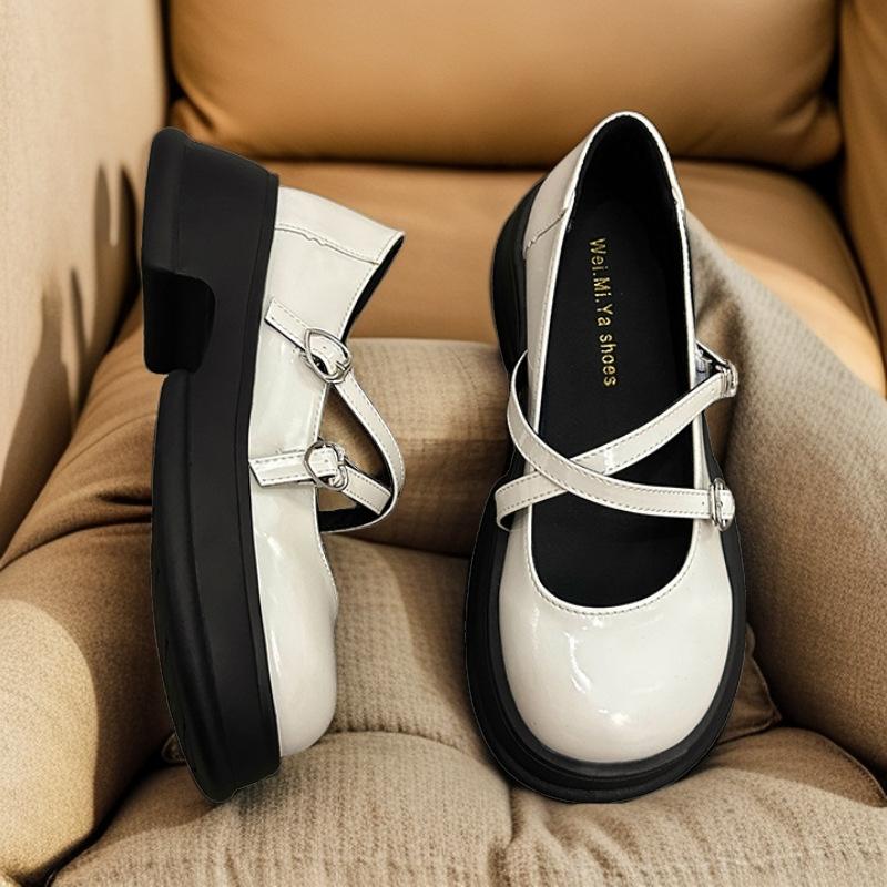 thick-soled thick-heeled French small leather shoes for women s 2025 new spring retro round head light mouth with skirt Mary Jane shoes single shoes 35 чёрный
thick-soled thick-heeled French small leather shoes for women s 2025 new spring retro round head light mouth with skirt Mary Jane shoes single shoes 35 чёрный