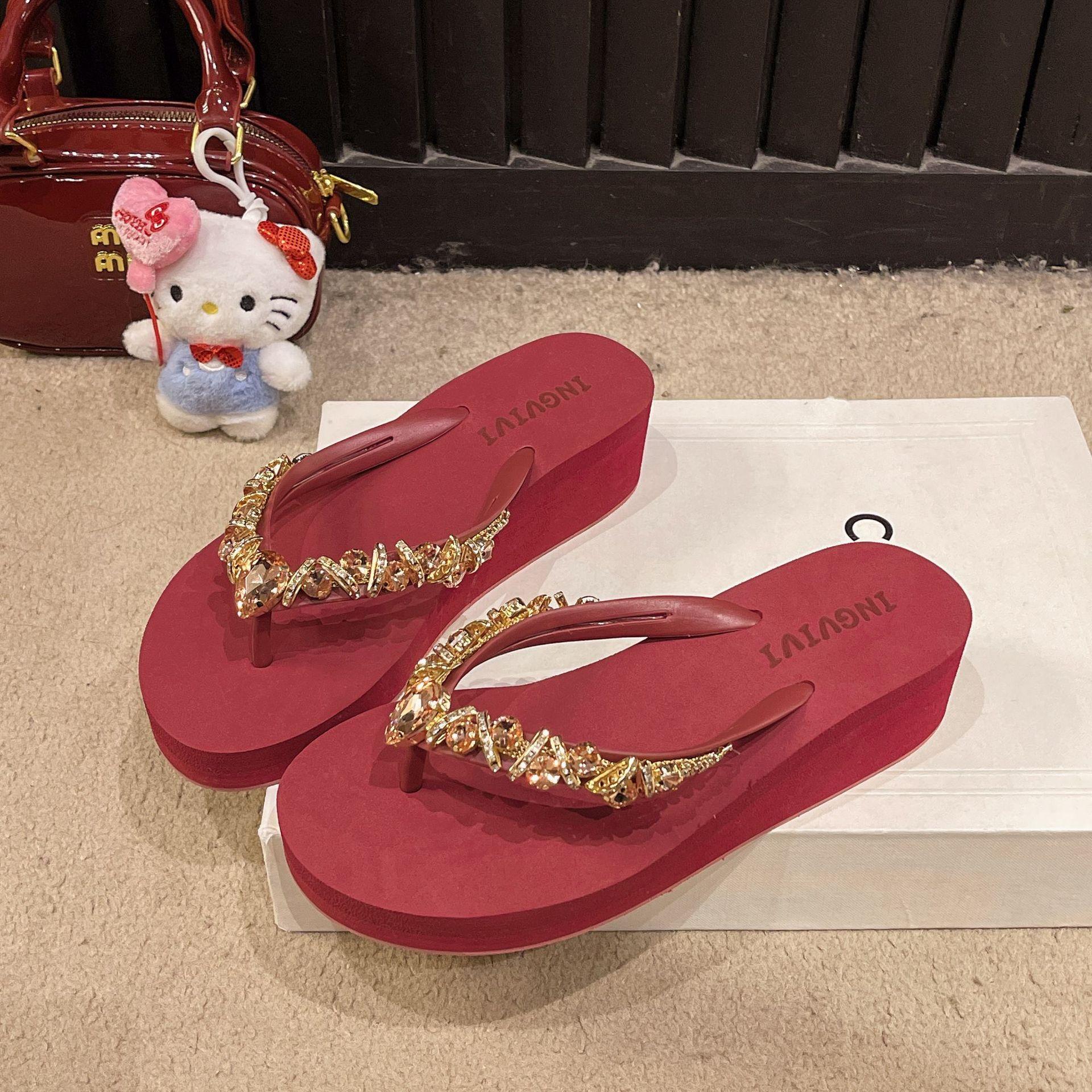 Women s Rhinestone Wedge Flip Flops 5cm High Heel Wine Red Crystal Thong Sandals Summer Platform Slippers Non-slip Beach Shoes Casual Slides 35 бордовый
Women s Rhinestone Wedge Flip Flops 5cm High Heel Wine Red Crystal Thong Sandals Summer Platform Slippers Non-slip Beach Shoes Casual Slides 35 бордовый