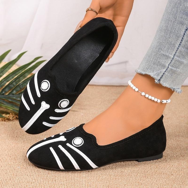 Fashion Vintage Low Heel Single New Round Toe Mid-mouth Animal Pattern Soft Sole Soft Side Low Top Shoes for Autumn 43 чёрный
Fashion Vintage Low Heel Single New Round Toe Mid-mouth Animal Pattern Soft Sole Soft Side Low Top Shoes for Autumn 43 чёрный