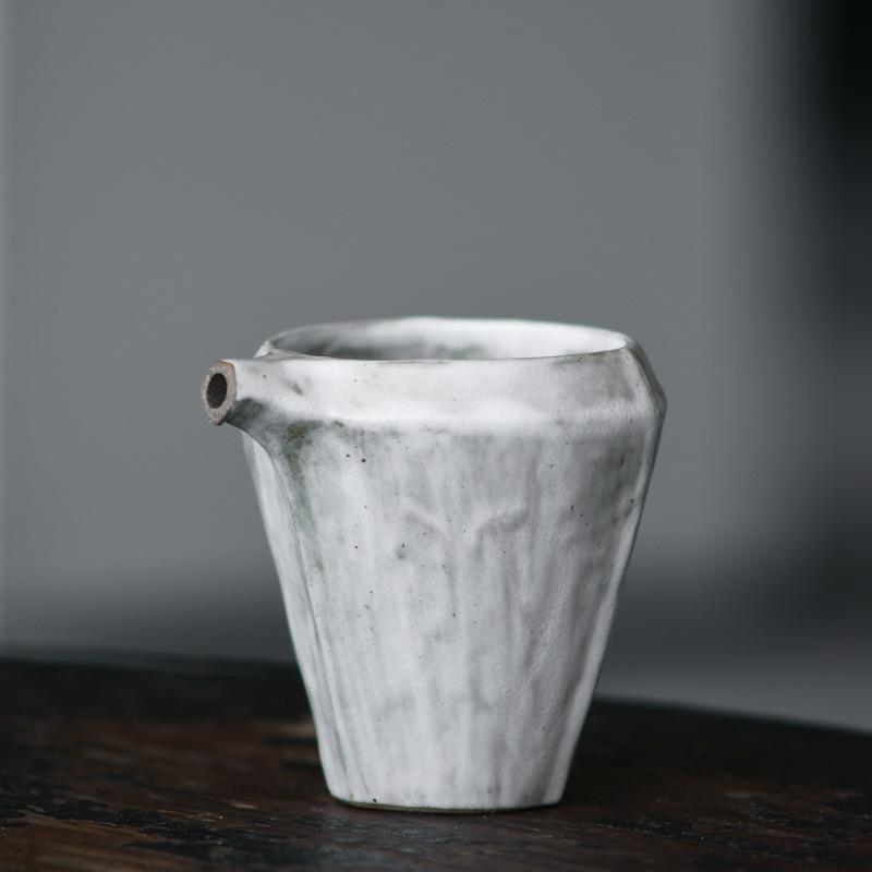 180ml Japanese Coarse Pottery Powder Yin Cha Hai Handmade Ceramic Justice Cup Household Tea Ceremony Supplies Craft Accessories 180ml
180ml Japanese Coarse Pottery Powder Yin Cha Hai Handmade Ceramic Justice Cup Household Tea Ceremony Supplies Craft Accessories 180ml