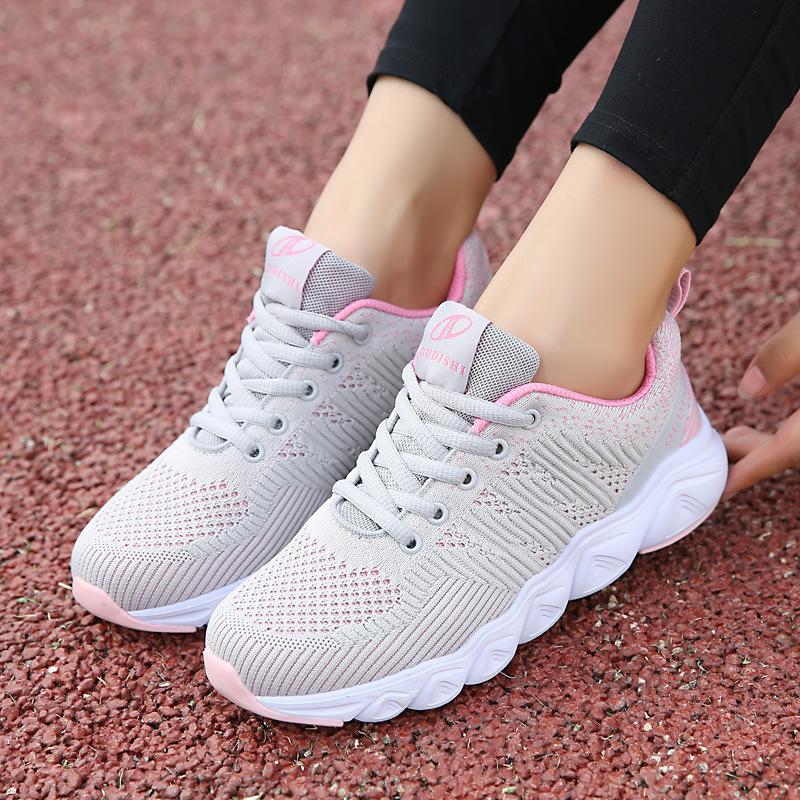 New fly-woven flat-bottomed sports and leisure shoes versatile lace-up large size - shoes 35 чёрный
New fly-woven flat-bottomed sports and leisure shoes versatile lace-up large size - shoes 35 чёрный
