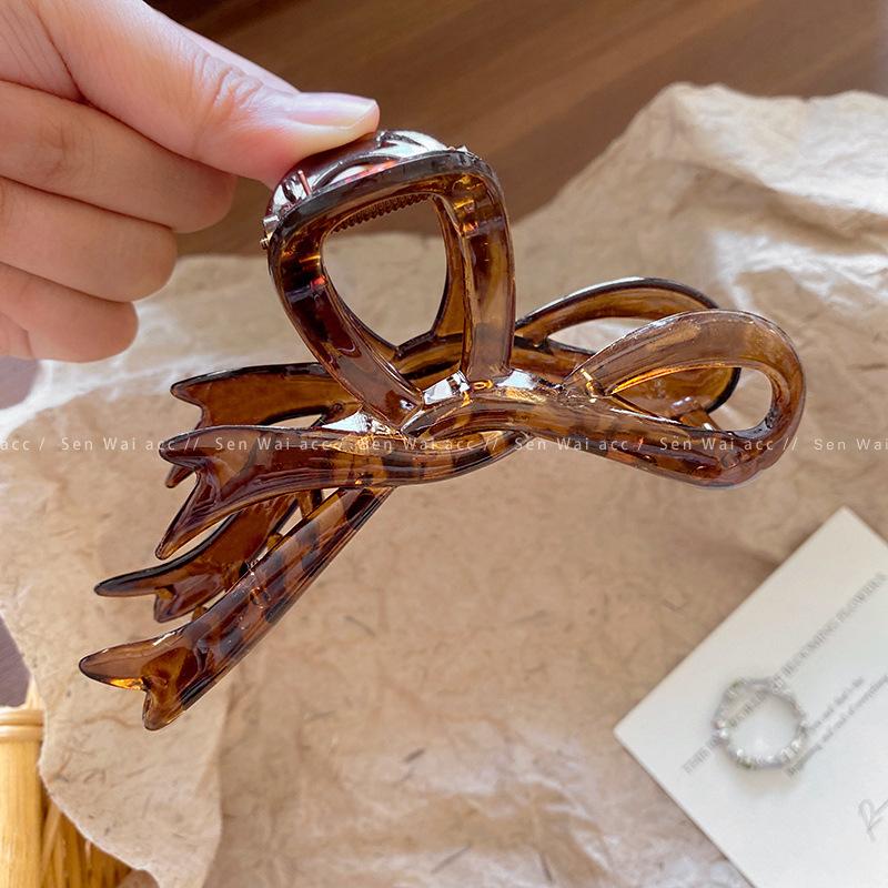 Ribbon Grab Clip Bow Shark Clip Premium Hair Clip Back Head Hairpin Hair Accessories
Ribbon Grab Clip Bow Shark Clip Premium Hair Clip Back Head Hairpin Hair Accessories