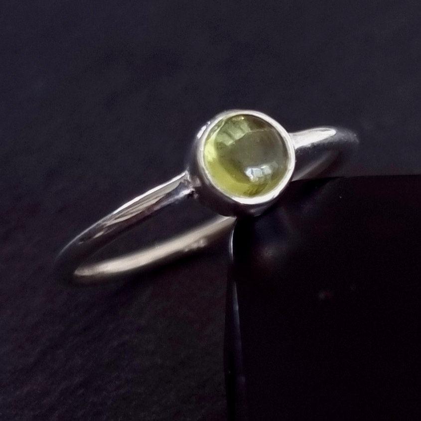 Peridot Ring, August Birthstone Ring, Natural Peridot Ring,Cabochon Peridot Round 5mm 925 Silver Stacking Ring Us 13 зелений
Peridot Ring, August Birthstone Ring, Natural Peridot Ring,Cabochon Peridot Round 5mm 925 Silver Stacking Ring Us 13 зелений