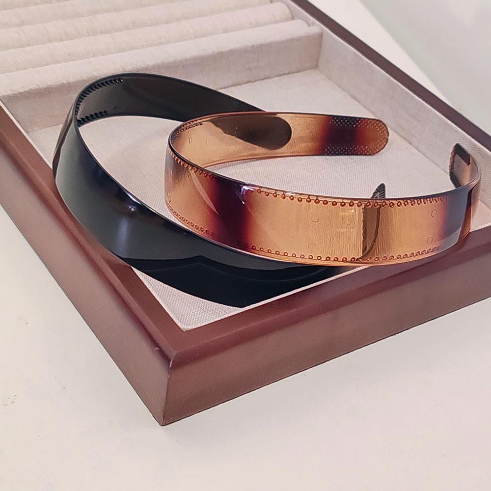 2 шт. Широкие повязки на голову с леопардовым принтом в европейском и американском стиле для женщин и девочек, винтажная оправа для подарка, корейские аксессуары для волос
2 шт. Широкие повязки на голову с леопардовым принтом в европейском и американском стиле для женщин и девочек, винтажная оправа для подарка, корейские аксессуары для волос