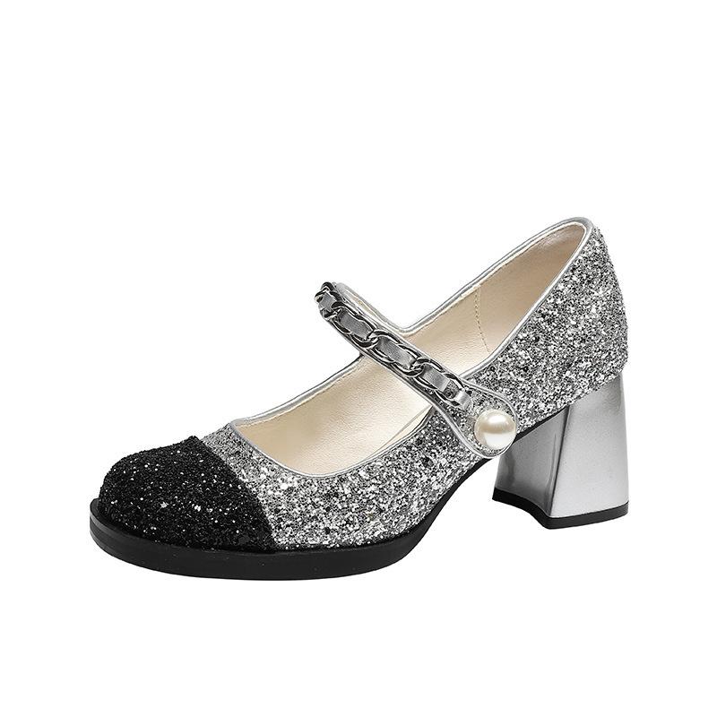 Xiaoxiangfeng French Mary Jane small leather shoes women s 2025 new French black and white color matching thick heels single shoes high heels tide 40 серебряный
Xiaoxiangfeng French Mary Jane small leather shoes women s 2025 new French black and white color matching thick heels single shoes high heels tide 40 серебряный