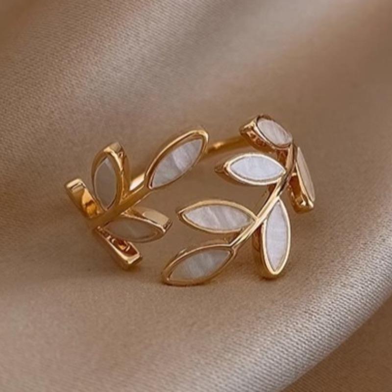 1pc Adjustable Leaf Ring for Women, Gold Plated Floral Open Ring - Elegant Nature Daily Party Jewelry, Birthday Anniversary Gift 2
1pc Adjustable Leaf Ring for Women, Gold Plated Floral Open Ring - Elegant Nature Daily Party Jewelry, Birthday Anniversary Gift 2