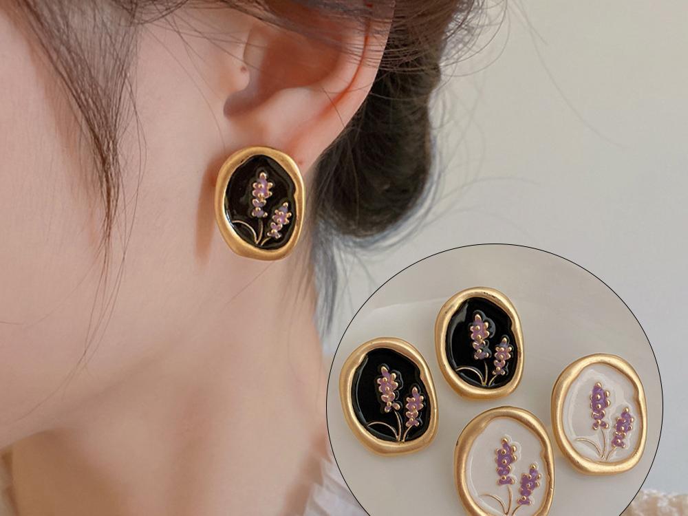 Серьги с серебряными иглами в стиле ретро, масляный цветок, овальный комплект ювелирных изделий, французские элегантные темпераментные серьги, популярные продажи, мода
Серьги с серебряными иглами в стиле ретро, масляный цветок, овальный комплект ювелирных изделий, французские элегантные темпераментные серьги, популярные продажи, мода