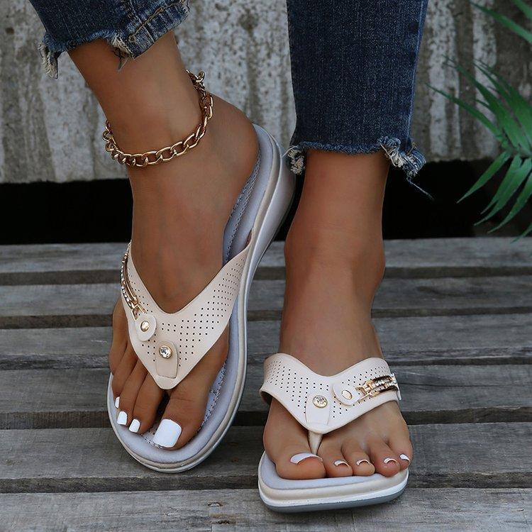 New metal buckle beach sandals women s wedge heel fashion casual women s sandals 35
New metal buckle beach sandals women s wedge heel fashion casual women s sandals 35