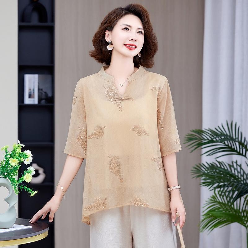 Mom s Summer Chic Chinese-Style Loose T-Shirt Set for Women 4XL
Mom s Summer Chic Chinese-Style Loose T-Shirt Set for Women 4XL