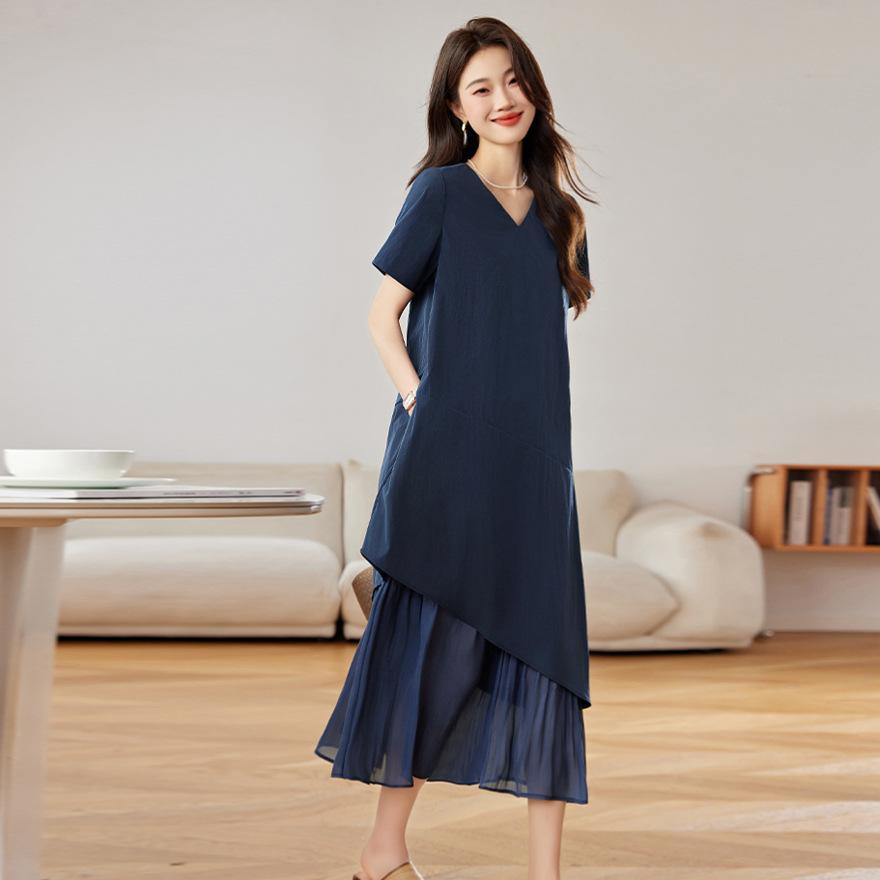 Модное платье-двойка для женского лета, новый дизайн, свободное и стройнящее, белая длинная юбка, скрывающая живот XXL синий
Модное платье-двойка для женского лета, новый дизайн, свободное и стройнящее, белая длинная юбка, скрывающая живот XXL синий