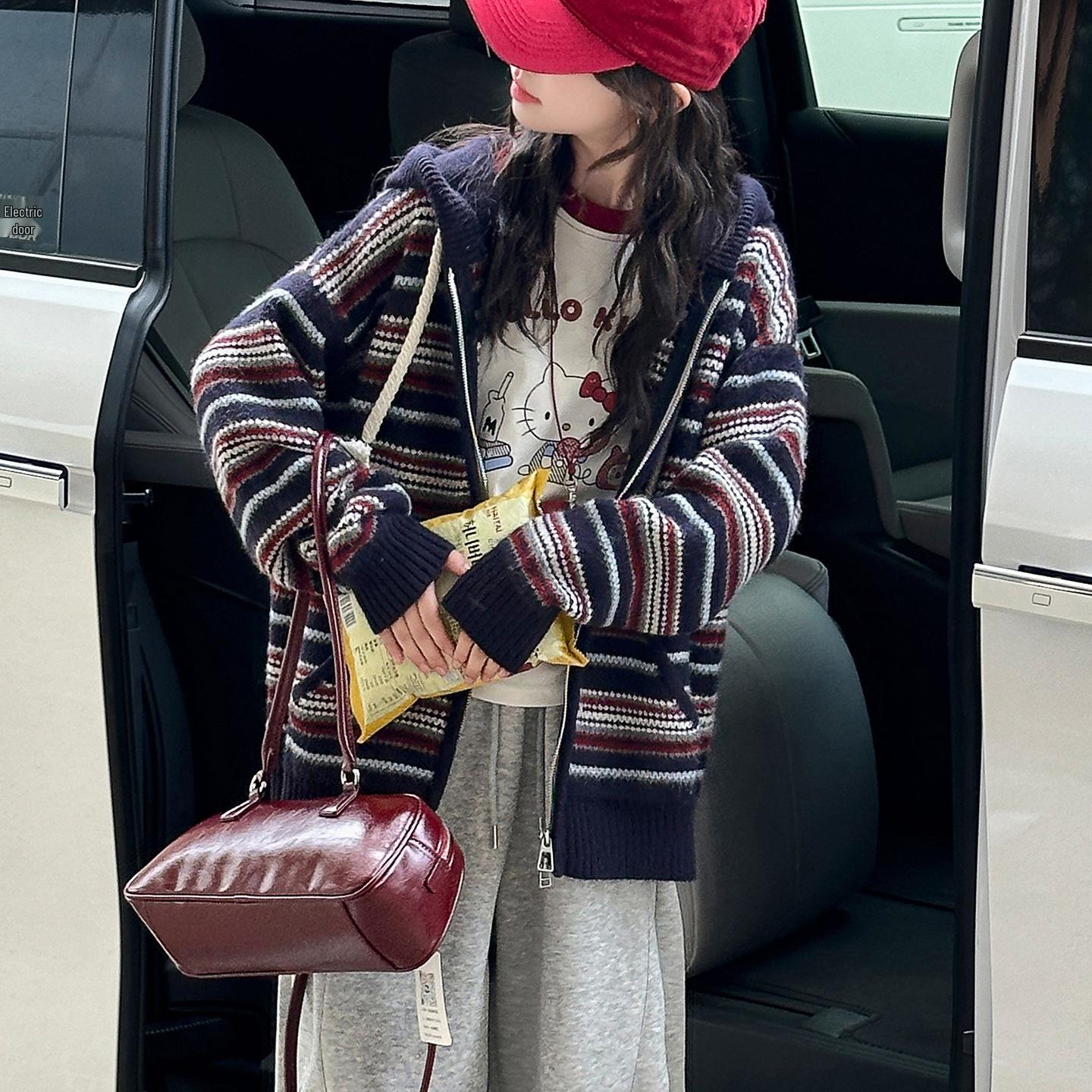 Полосатый свитер с капюшоном для девочек - Модный повседневный трикотаж для детей на осень/зиму 2025 160 cm темно-синий
Полосатый свитер с капюшоном для девочек - Модный повседневный трикотаж для детей на осень/зиму 2025 160 cm темно-синий