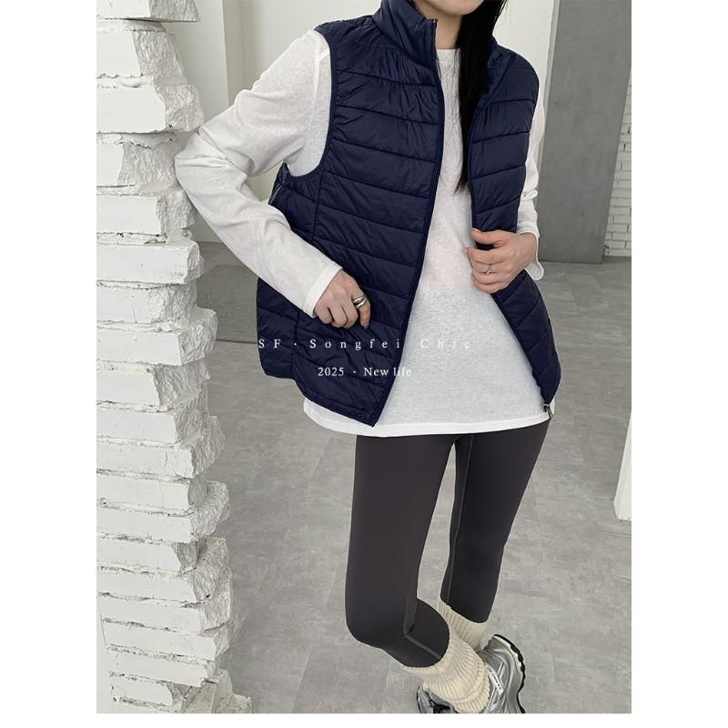 Women s simple and versatile outdoor thermal vest with wool stand-up collar zipper vest in autumn and winter M (80-50kg)
Women s simple and versatile outdoor thermal vest with wool stand-up collar zipper vest in autumn and winter M (80-50kg)