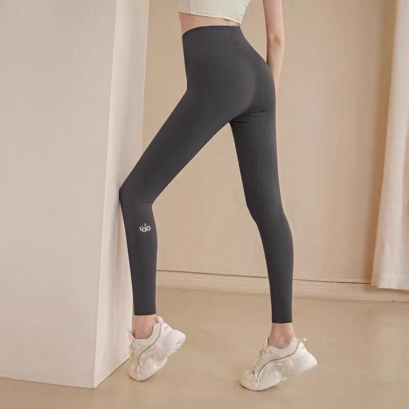 Women s High-Waist Bare Feel Leggings: Slimming, Tummy Control, Butt Lift, No Visible Lines, Perfect for Yoga or Casual Wear Large темно-серого
Women s High-Waist Bare Feel Leggings: Slimming, Tummy Control, Butt Lift, No Visible Lines, Perfect for Yoga or Casual Wear Large темно-серого