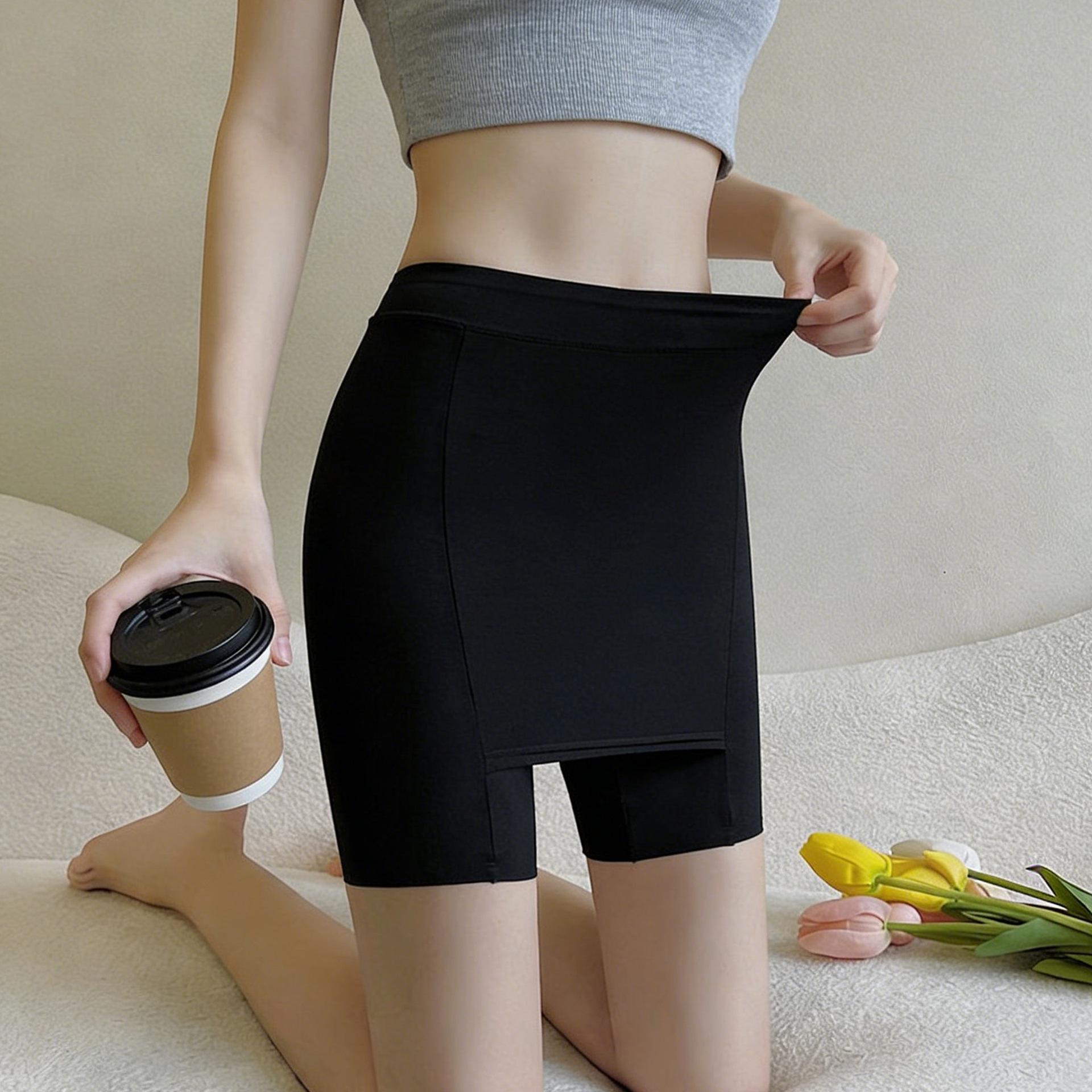 High-Waist Seamless Ice Silk Safety Shorts with Triangle Layered Design L (100-120 lbs)
High-Waist Seamless Ice Silk Safety Shorts with Triangle Layered Design L (100-120 lbs)