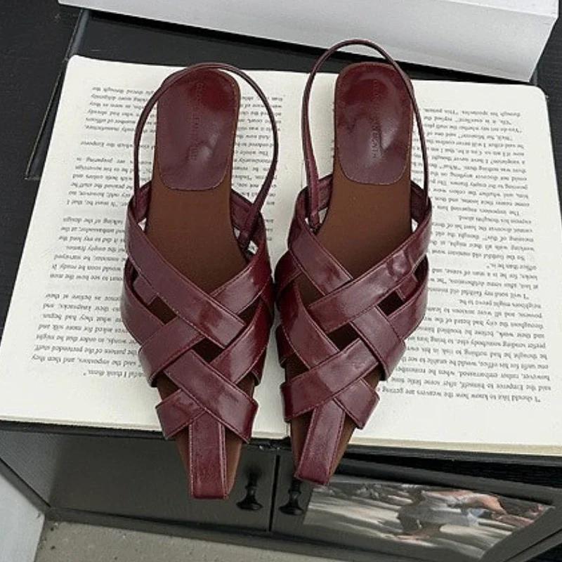 Fashion Retro Casual Weave Hollow Roman Sandals Women Fashion Pointed Toe Back Strap Design Brand Slide Sandals Elegant Low Heel Shoes 35
Fashion Retro Casual Weave Hollow Roman Sandals Women Fashion Pointed Toe Back Strap Design Brand Slide Sandals Elegant Low Heel Shoes 35