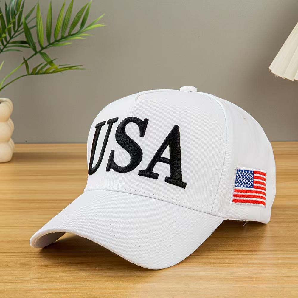 A stylish baseball cap for men and women with embroidered letters on a duckbill cap Adjustable
A stylish baseball cap for men and women with embroidered letters on a duckbill cap Adjustable