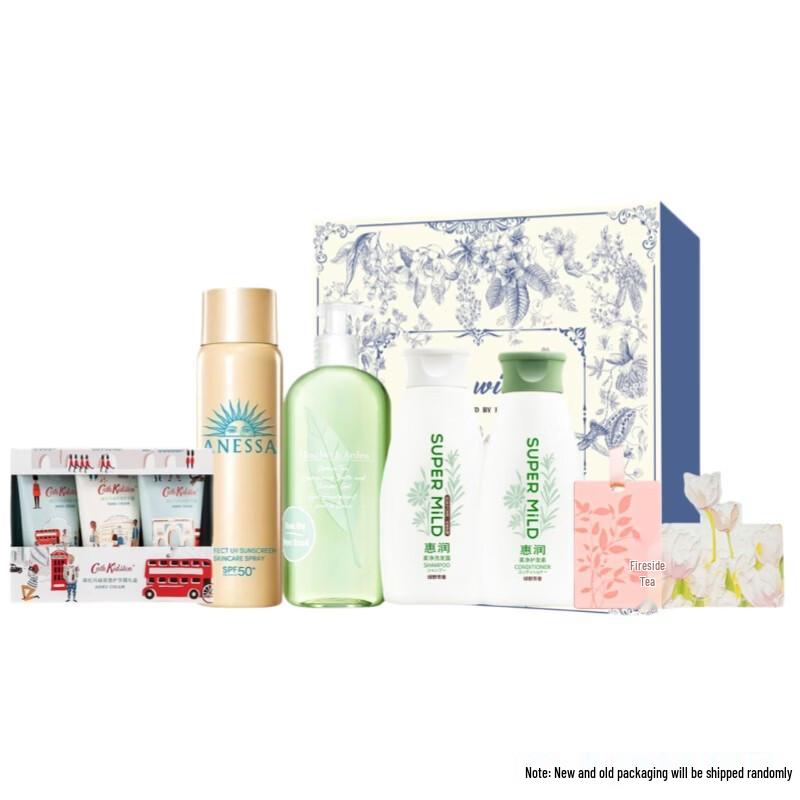 Cath Kidston Moisturizing Pampering Gift Set
Cath Kidston Moisturizing Pampering Gift Set