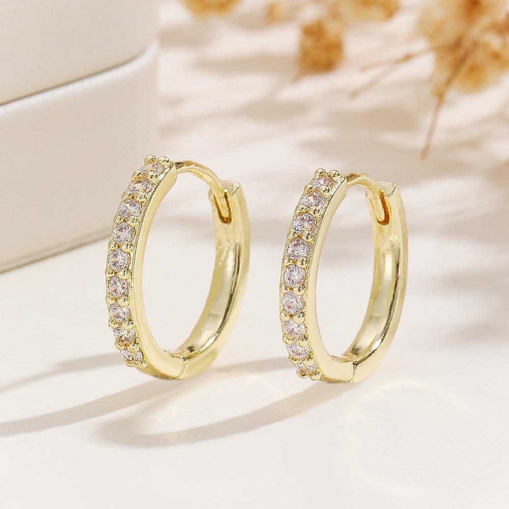 Elegant Zirconia Ear Cuffs & Hoops Set - Versatile, Sleep-Friendly Design for Everyday Wear
Elegant Zirconia Ear Cuffs & Hoops Set - Versatile, Sleep-Friendly Design for Everyday Wear