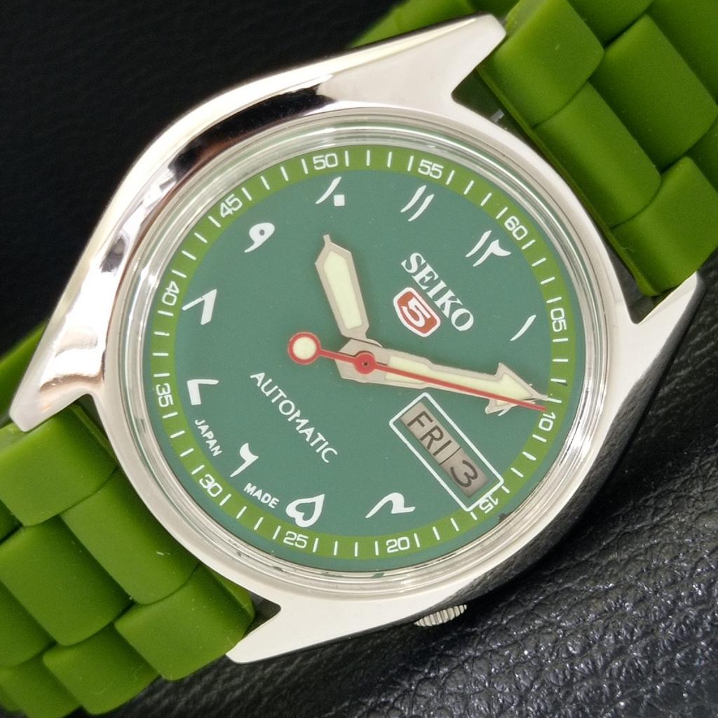 USED VINTAGE SEIKO 5 AUTOMATIC JAPAN MENS ARABIC GREEN DIAL WATCH a434661-2 R121-a434661
USED VINTAGE SEIKO 5 AUTOMATIC JAPAN MENS ARABIC GREEN DIAL WATCH a434661-2 R121-a434661