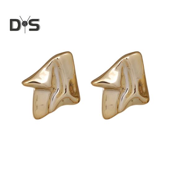 1 пара женских сережек-гвоздиков неправильной геометрической формы, преувеличенные гладкие однотонные серьги-гвоздики для повседневной носки, женские украшения для ушей золотистый
1 пара женских сережек-гвоздиков неправильной геометрической формы, преувеличенные гладкие однотонные серьги-гвоздики для повседневной носки, женские украшения для ушей золотистый