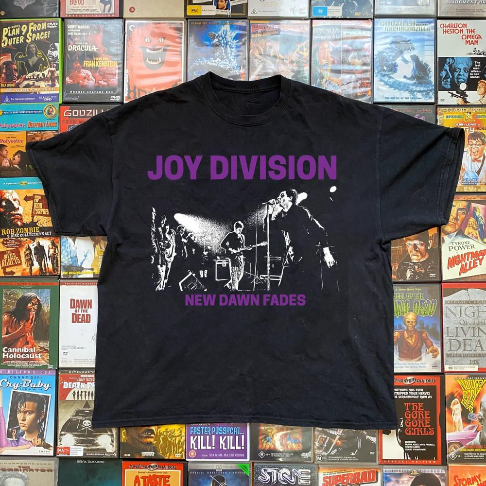 VTG JOY DIVISION Band Live In Tour Short Sleeve Cotton Black T Shirt S-5XL UR584 Unisex T-Shirt XXXXL
VTG JOY DIVISION Band Live In Tour Short Sleeve Cotton Black T Shirt S-5XL UR584 Unisex T-Shirt XXXXL