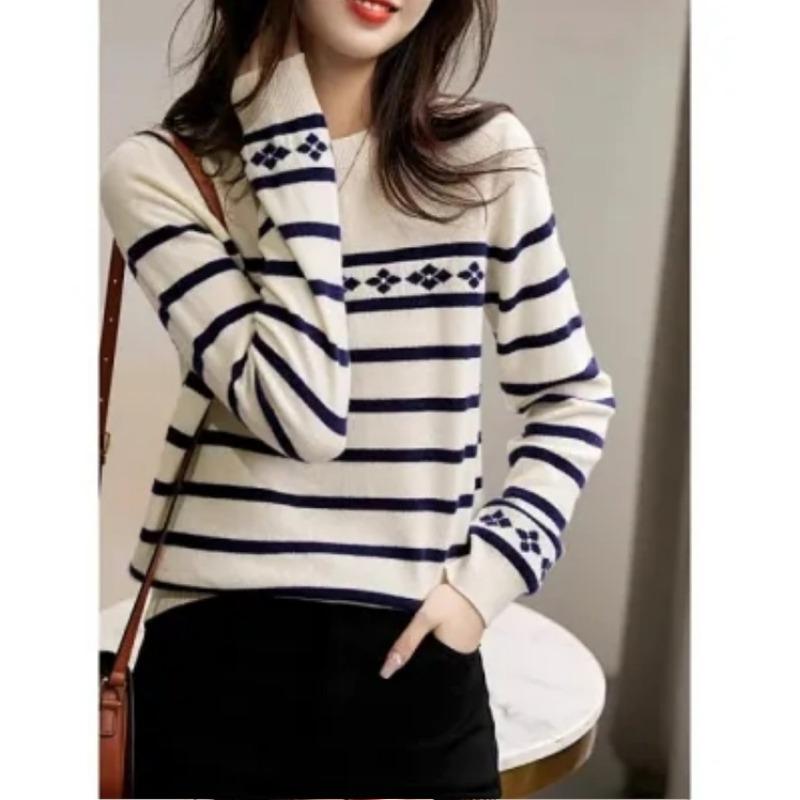 Women s Round Neck Pullover Striped Sweater Women s Spring and Autumn Knitted Base Sweater S білий
Women s Round Neck Pullover Striped Sweater Women s Spring and Autumn Knitted Base Sweater S білий