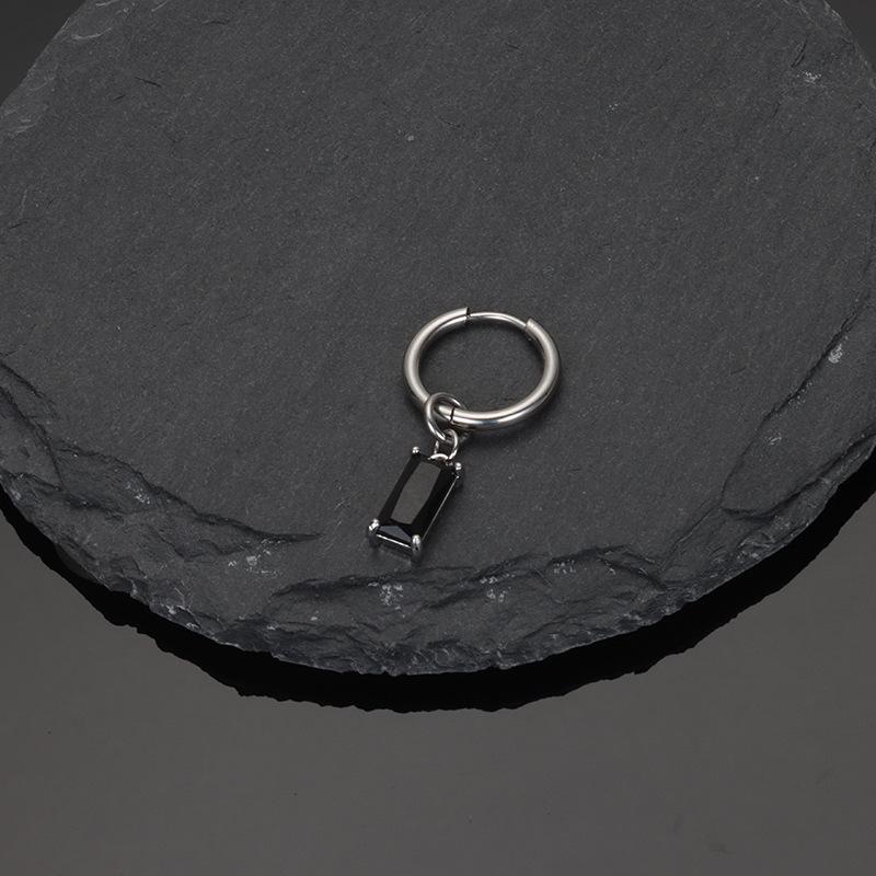Zircon Cross Stud Earrings Without Ear Holes for Men and Women. Square Diamond-shaped Earrings for The Ears. Titanium and Steel. Earrings black
Zircon Cross Stud Earrings Without Ear Holes for Men and Women. Square Diamond-shaped Earrings for The Ears. Titanium and Steel. Earrings black