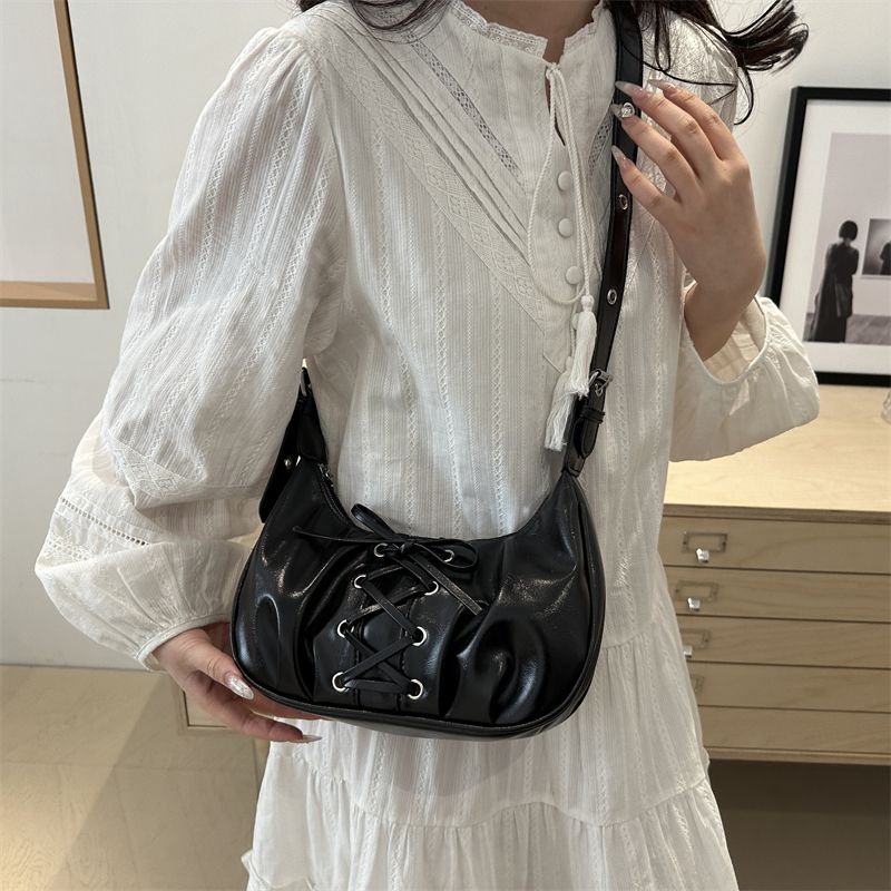 Niche Lace-up Bow Bag New Women s Underarm Bag Chic Women s Shoulder Bag Stylish Retro Handbag Luxury Women s Crossbody pouch
Niche Lace-up Bow Bag New Women s Underarm Bag Chic Women s Shoulder Bag Stylish Retro Handbag Luxury Women s Crossbody pouch