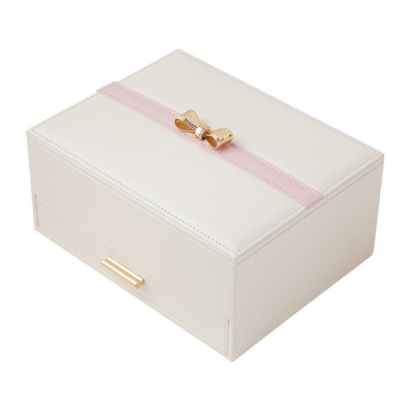 Princess Jewelry Box Storage Box Leather Large-capacity Stud Earrings Ring Necklace Box Exquisite High-end Jewelry Storage 22*17*10CM белый
Princess Jewelry Box Storage Box Leather Large-capacity Stud Earrings Ring Necklace Box Exquisite High-end Jewelry Storage 22*17*10CM белый