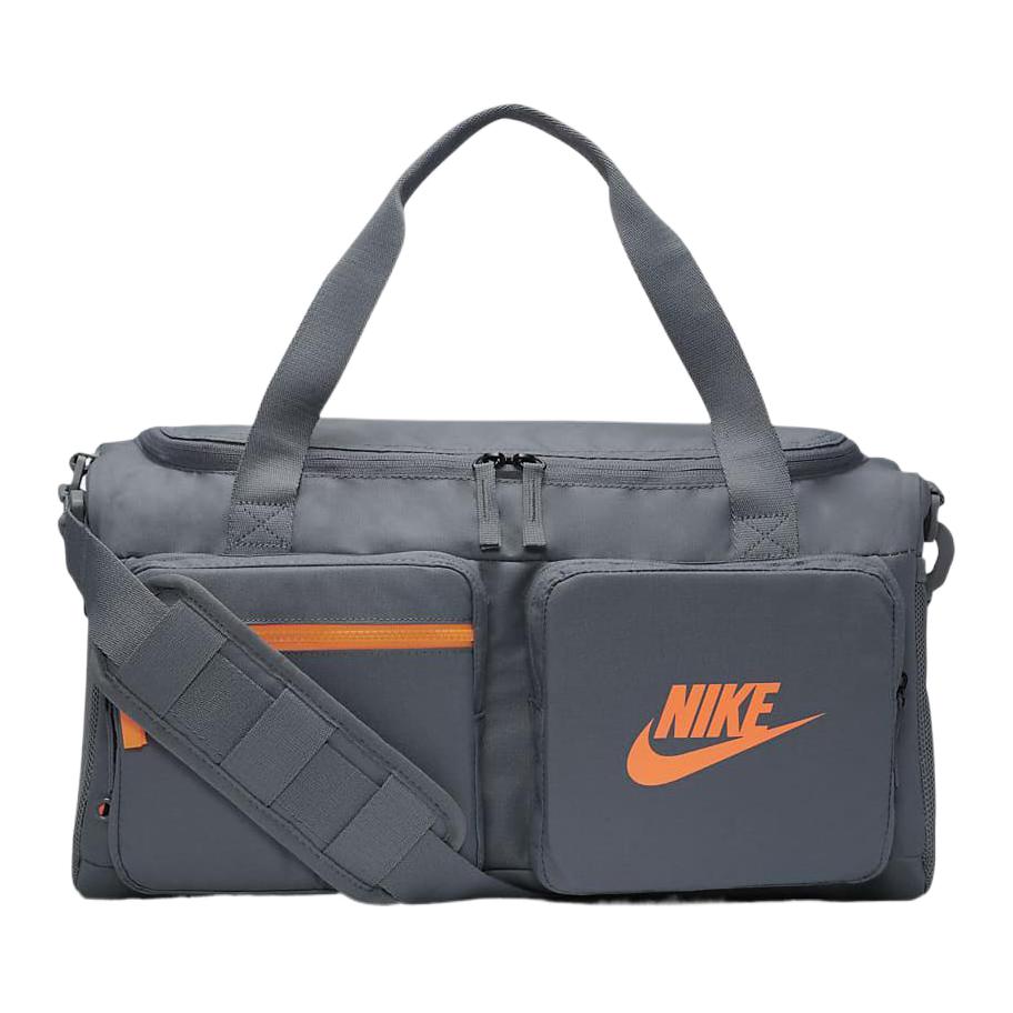 Новая тканевая спортивная сумка Nike, дорожная сумка, сумка для спортзала, унисекс, серая/оранжевая BA6169-084 47.0*22.1*24.1CM
Новая тканевая спортивная сумка Nike, дорожная сумка, сумка для спортзала, унисекс, серая/оранжевая BA6169-084 47.0*22.1*24.1CM