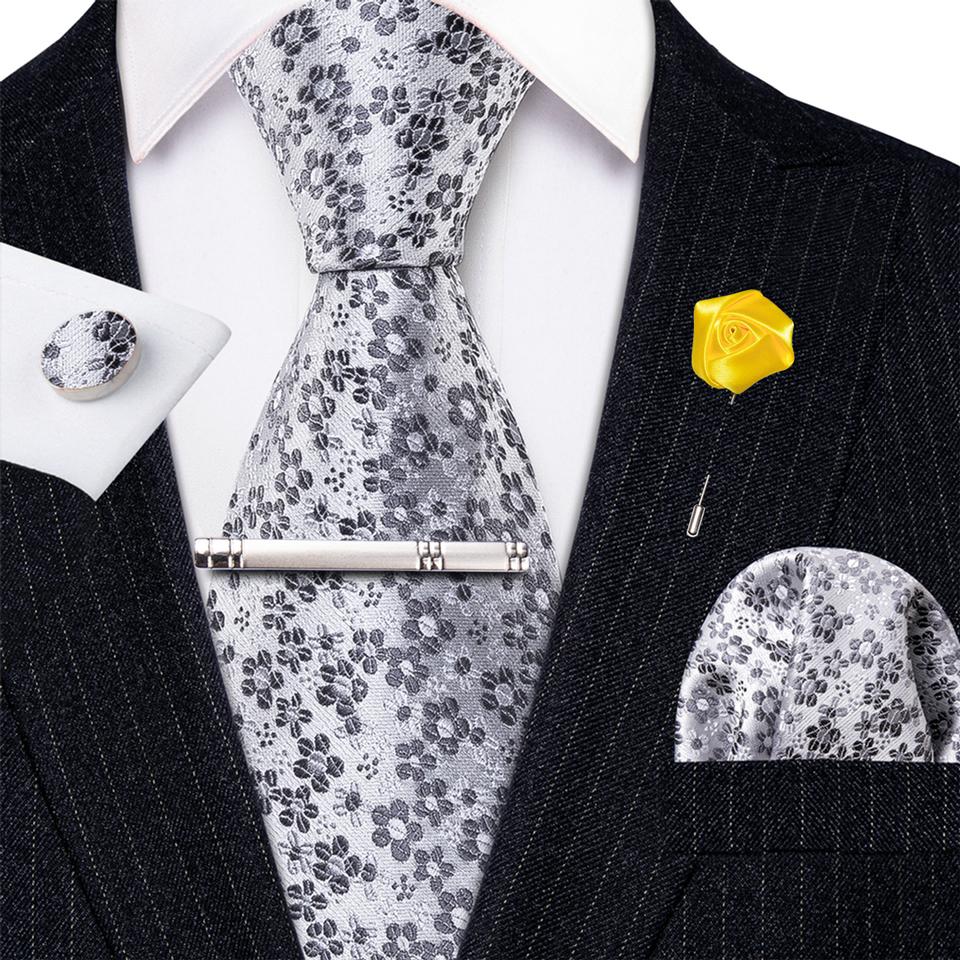 Cool Necktie Tie Bar Set for Men Jacquard Woven Silk Tie Pocket Square Cufflinks Set Barry.Wang
Cool Necktie Tie Bar Set for Men Jacquard Woven Silk Tie Pocket Square Cufflinks Set Barry.Wang