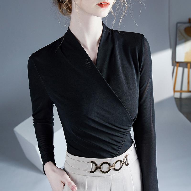 2025 Трендовая футболка с V-образным вырезом и длинными рукавами — стильная и сексуальная для весны и осени M чёрный