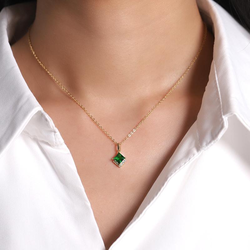 925 Sterling Silver European Simple Green Crystal Pendant Clavicle Chain Necklace For Women Light Luxury Wedding Jewelry Gold 45cm
925 Sterling Silver European Simple Green Crystal Pendant Clavicle Chain Necklace For Women Light Luxury Wedding Jewelry Gold 45cm