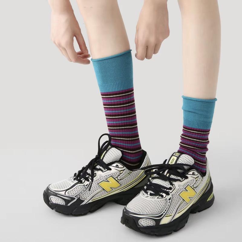 Renaissance Color Block Striped Mid-Calf Socks: Gleaming Retro Fashion, Unisex Pure Cotton, Loose Fit One Size
Renaissance Color Block Striped Mid-Calf Socks: Gleaming Retro Fashion, Unisex Pure Cotton, Loose Fit One Size