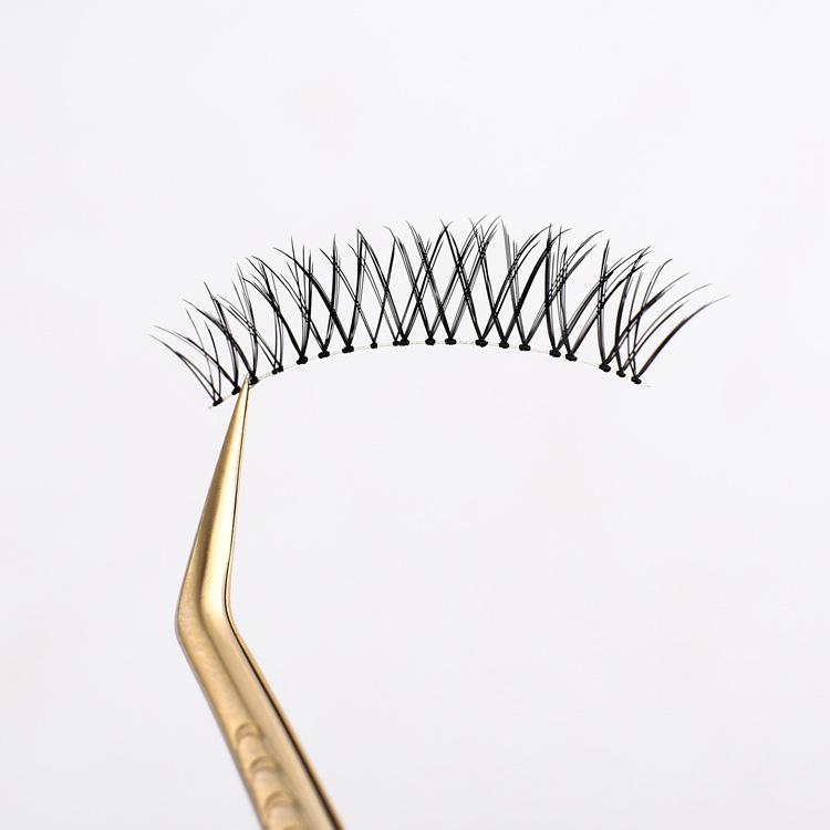Heartbeat Little Deer Hand-Sharpened Natural False Eyelashes with Transparent Stem
Heartbeat Little Deer Hand-Sharpened Natural False Eyelashes with Transparent Stem