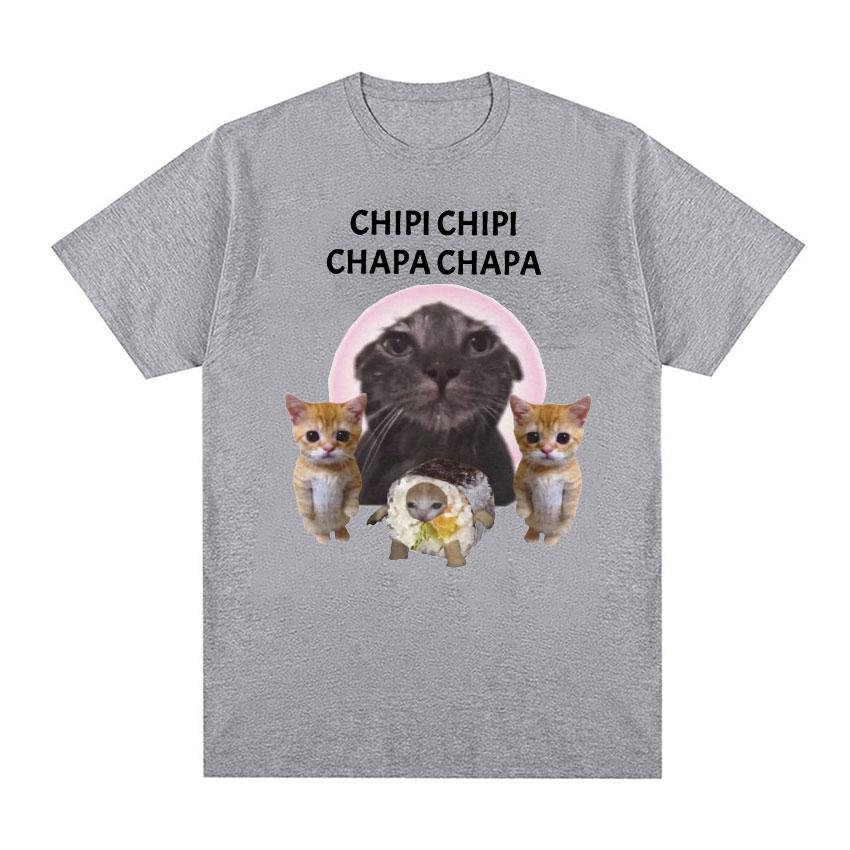 Chipi Chipi Chapa Chapa Cat забавная футболка с мемом, топы для мужчин и женщин, модные футболки в стиле ретро с круглым вырезом, повседневная футболка большого размера из 100% хлопка
Chipi Chipi Chapa Chapa Cat забавная футболка с мемом, топы для мужчин и женщин, модные футболки в стиле ретро с круглым вырезом, повседневная футболка большого размера из 100% хлопка
