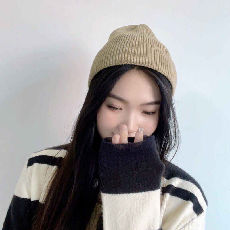 Poen Knit Short Beanie (Brown) Watch Cap
Poen Knit Short Beanie (Brown) Watch Cap
