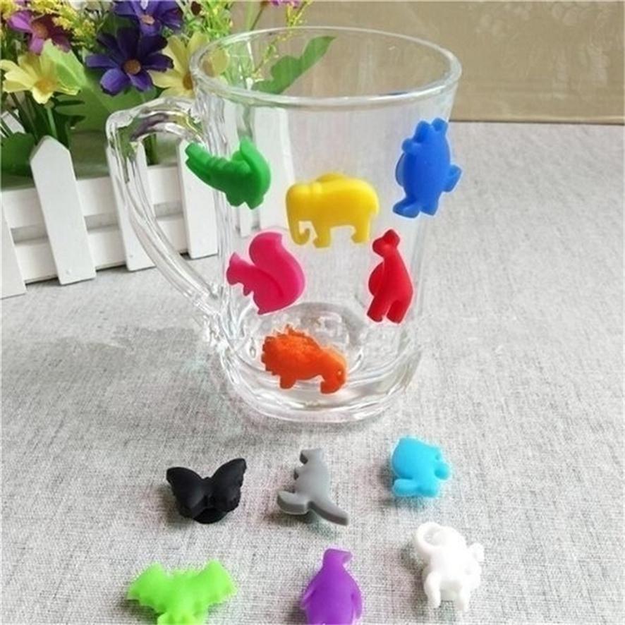 Силиконовый маркер для бокала с животными Силиконовый маркер для бокала с животными в виде животных, стикер для вина, вечеринки, маркер для бокала для вина
Силиконовый маркер для бокала с животными Силиконовый маркер для бокала с животными в виде животных, стикер для вина, вечеринки, маркер для бокала для вина