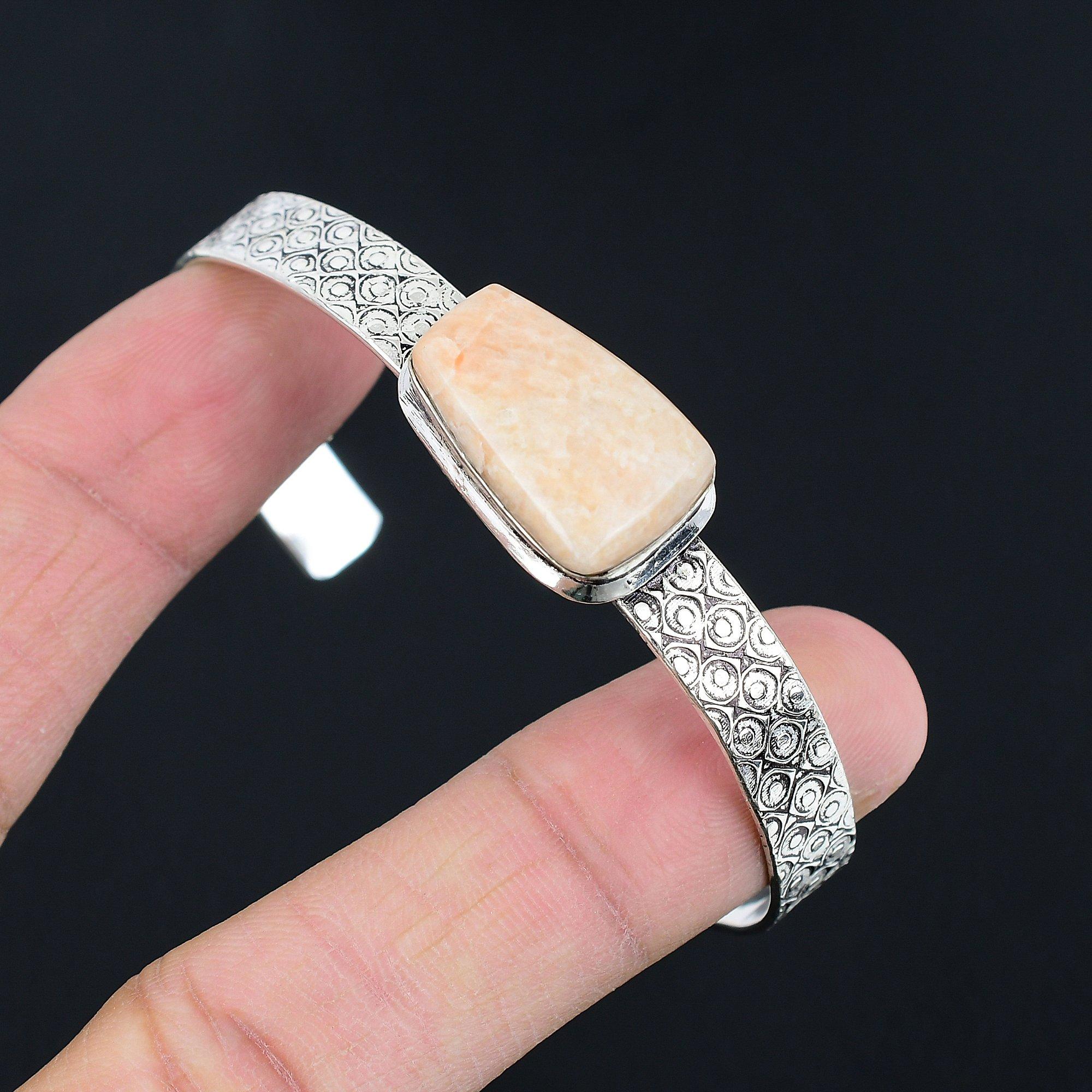 925 Silver Radiant Heart Chakra Orange Aventurine Gemstone Anniversary Bangle Adjustable
925 Silver Radiant Heart Chakra Orange Aventurine Gemstone Anniversary Bangle Adjustable