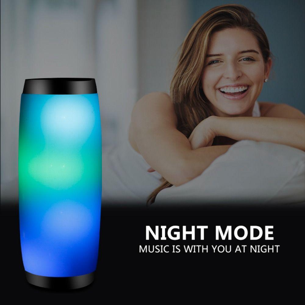 Открытый портативный FM-радио светодиодный мигающий динамик Bluetooth-динамик громкоговоритель сабвуфер
Открытый портативный FM-радио светодиодный мигающий динамик Bluetooth-динамик громкоговоритель сабвуфер