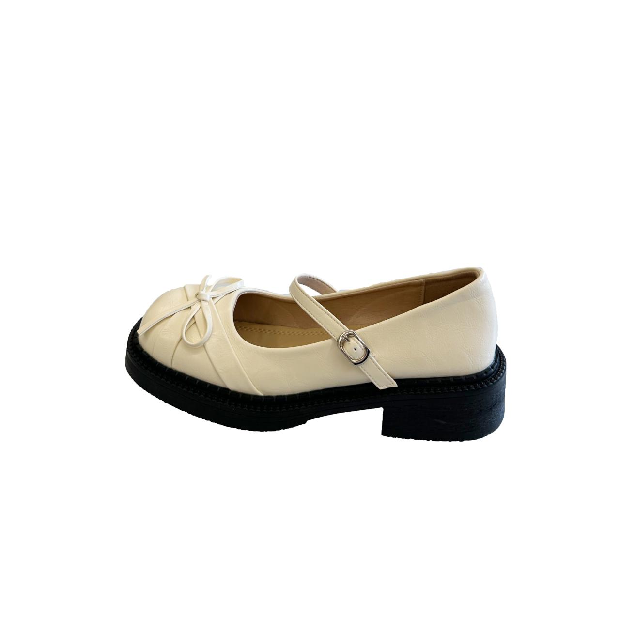 2025 Новые туфли Мэри Джейн на низком каблуке с бантом-бабочкой, элегантные туфли-лодочки из кожи для женщин, высококачественная обувь 40 бежевый
2025 Новые туфли Мэри Джейн на низком каблуке с бантом-бабочкой, элегантные туфли-лодочки из кожи для женщин, высококачественная обувь 40 бежевый