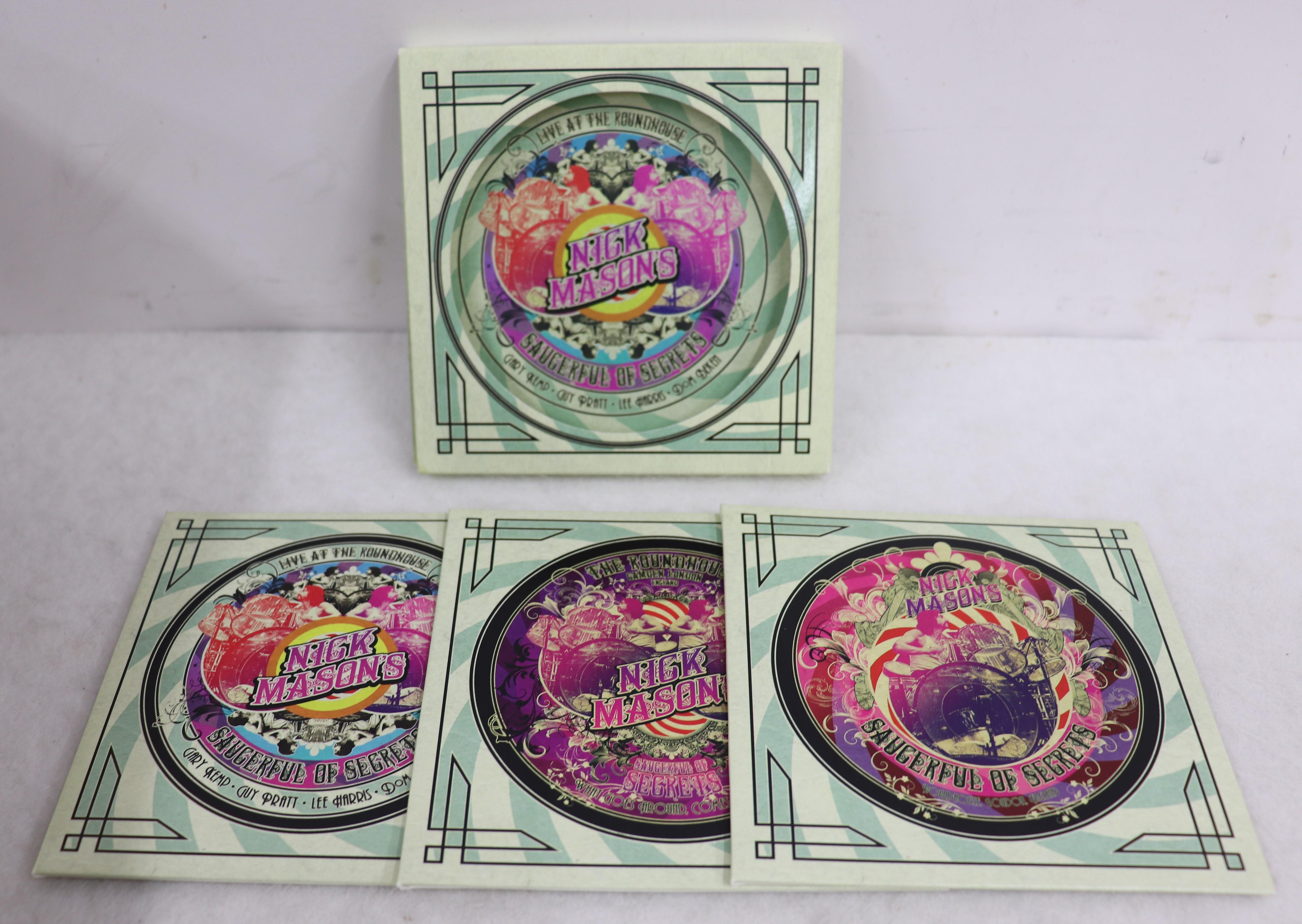 CD NICK MASONS SAUCERFUL OF SECRETS Live At The Roundhouse 19075982722 LEGACY 2020 US Rock Used
CD NICK MASONS SAUCERFUL OF SECRETS Live At The Roundhouse 19075982722 LEGACY 2020 US Rock Used