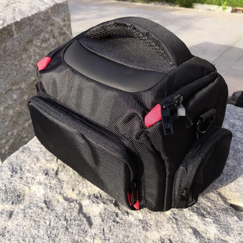 Li Shen SLR Camera Shoulder Bag
Li Shen SLR Camera Shoulder Bag