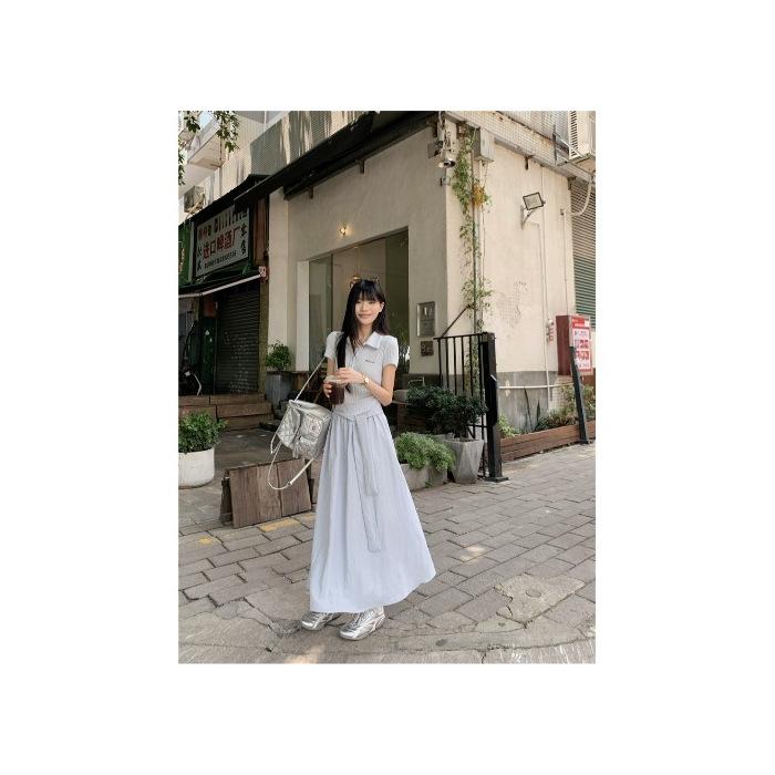 Cake-cutting small woman summer temperament design sense beautiful dress blue generous short-sleeved skirt S
Cake-cutting small woman summer temperament design sense beautiful dress blue generous short-sleeved skirt S