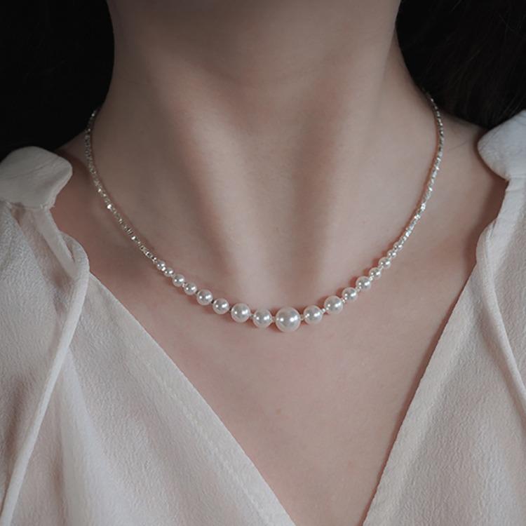 S925 Sterling Silver Large Pearl Smile Necklace for Women - Light Luxury Clavicle Chain Spaced Shijia Pearl Smile Necklace
S925 Sterling Silver Large Pearl Smile Necklace for Women - Light Luxury Clavicle Chain Spaced Shijia Pearl Smile Necklace