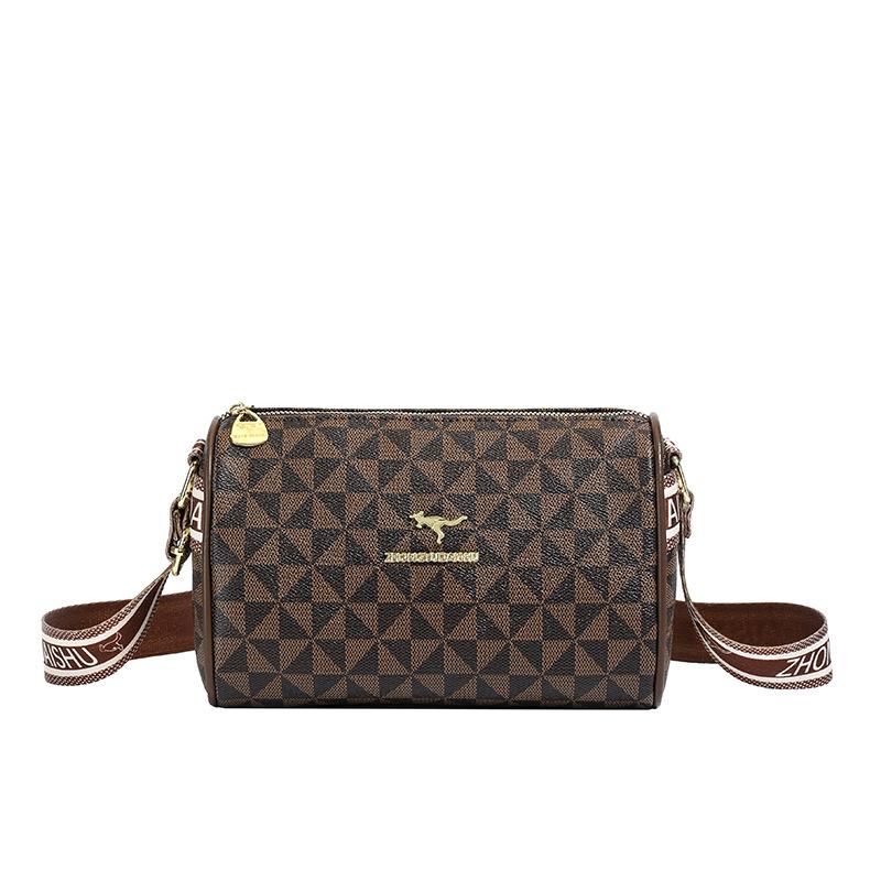 Women s crossbody bag large capacity fashion versatile commuter shoulder bag vintage versatile printed underarm bag 23*12*15cm коричневый
Women s crossbody bag large capacity fashion versatile commuter shoulder bag vintage versatile printed underarm bag 23*12*15cm коричневый