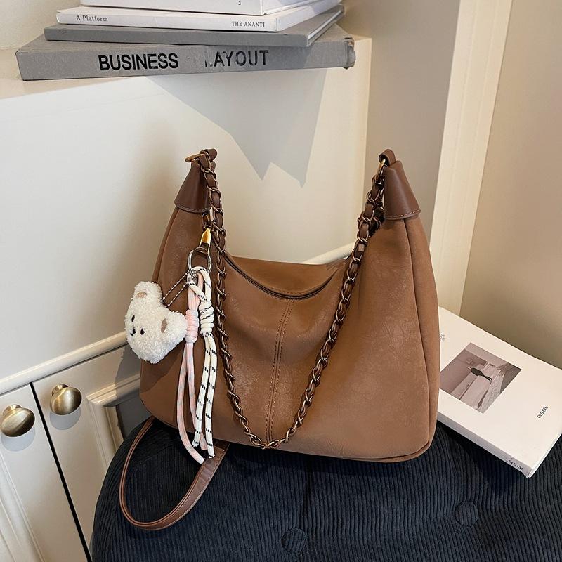 Retro bag women s 2025 new casual shoulder messenger bag large capacity versatile commuter bag soft leather tote bag хаки
Retro bag women s 2025 new casual shoulder messenger bag large capacity versatile commuter bag soft leather tote bag хаки